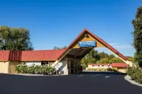 Travelodge by Wyndham Red Bluff South of Redding 雷德布拉夫住宿飯店