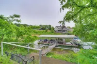 Family, Friends & Fishing: Home on Grand Lake - Parkering