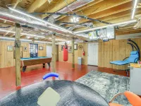 Tranquil Mountain Getaway in Troutdale: Game Room! Hotels in Smyth County