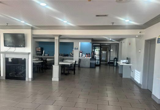 데이즈 인 바이 윈덤 덴햄 스프링스 배턴루지 이스트