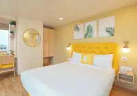 Bloom Hotel - BKC Kalina