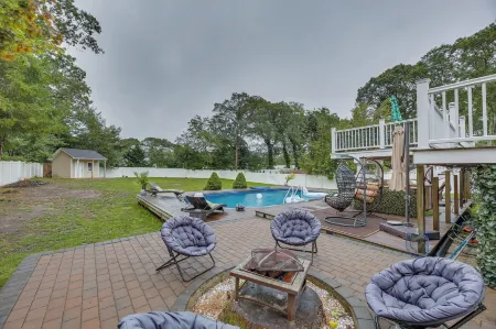 'Dreams of Paradise' Luxury Home w/ Pool! Отели рядом с достопримечательностью «Поквотт Бич Фронт»