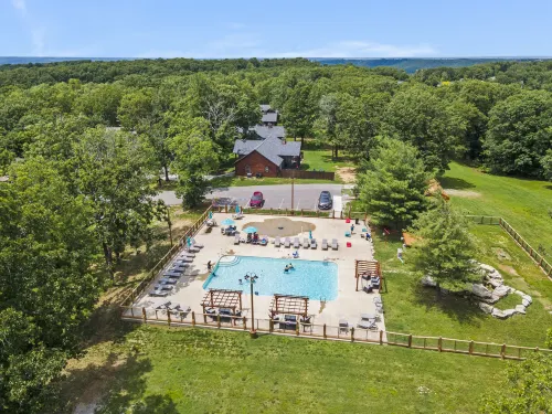 Charming Log Cabin with Hot Tub and Scenic Views - Cozy Romantic Retreat