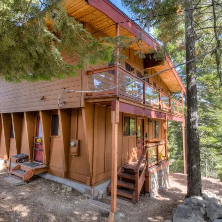 Chamberland Getaway Lake Views w/ Deck!