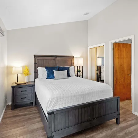 Hikers Hideaway Cozy Resort Condo w/ Pool & More