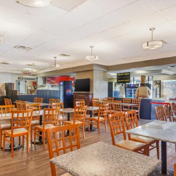Quality Inn Toronto Airport