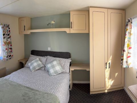 NorthField Holiday Park (31874695)