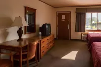 Western Holiday Lodge فنادق في ثري ريفرز
