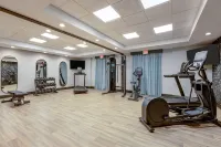 La Quinta Inn & Suites by Wyndham Sherman Hotels in Denison