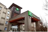 Holiday Inn Express & Suites Langley Hotel in zona Canada Institute of Linguistics