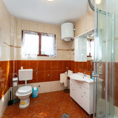 Drazen Charming Three Bedroom Apartment
