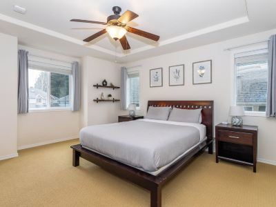 Luxury Pet-Friendly 4 BR with Hot Tub & Game Room