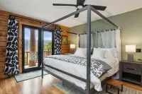 2025 Log Home- Ski Chalet w/ Luxury Amenities. direct Views of Hunter Slopes