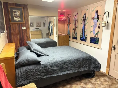 Spectacular 5-bedroom home in Anaconda.