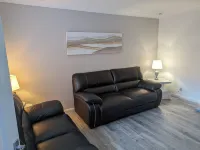 Lovely 2 Bedroom Terrace House Hotels in Coatbridge