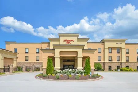 Hampton Inn Harrison Отели рядом с достопримечательностью «Библиотека Бун»
