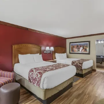 Best Western Plus Greenwell Inn