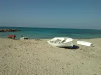 SEPTEMBER IN SALENTO: VILLA 70 METERS FROM THE SEA. Hotels in Alliste