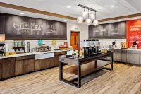 Hampton Inn  Suites by Hilton Cincinnati West Hotels in Harrison