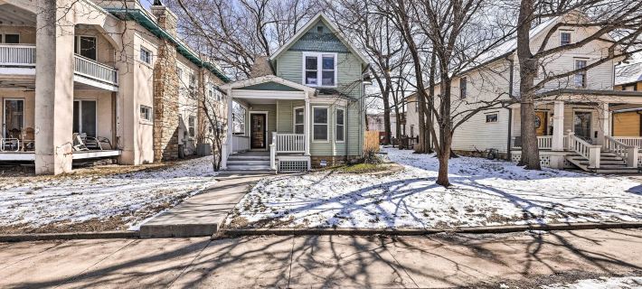 Newly Renovated Home Close to Dtwn Lawrence! Hotels in Lawrence