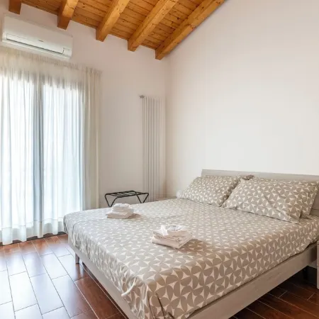 SAVOIA 173 APARTMENT in the center with reserved parking, a few kilometers from the sea.