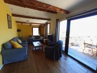 Gîte Spacieux en Pleine Nature Tout Confort en Provence