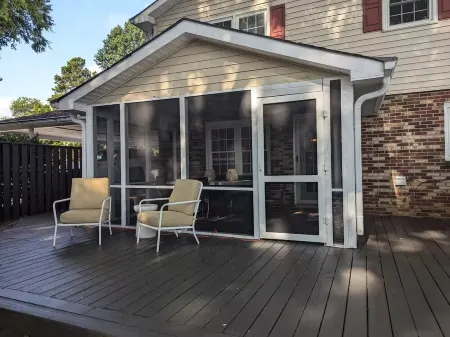 Peninsula Haven on the Lake Entire home in Sherrills Ford, North Carolina