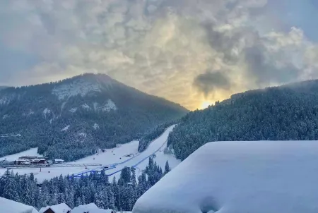 Florisa Mountain Penthouse, luxury ski-in/ski-out penthouse - Jacuzzi & sauna