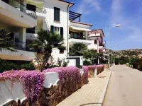 Bright family apartment with terrace 2 minutes from the sea