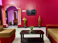 Charming 2-bedroom villa with WiFi and AC in wonderful Kovaipudur