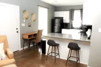 Spacious & Cozy Home Minutes away from Attractions