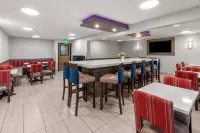 Comfort Inn & Suites Beaverton - Portland West - breakfast