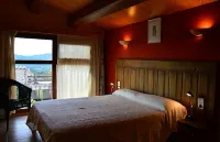 Apartamento 8 personas  4 habitaciones y cuatro baños. Piscina COMPARTIDA.