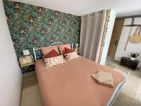 Gîte "Le Dolmen" Charm, sport and relaxation... Hotel a Saint-Chels