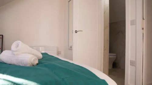 Luxury Two Bedroom Apartment - Cardiff City Centre Hotels in Grangetown