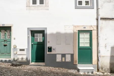 Amber and Rust Estremoz City House. In the heart of the historic center of Estremoz