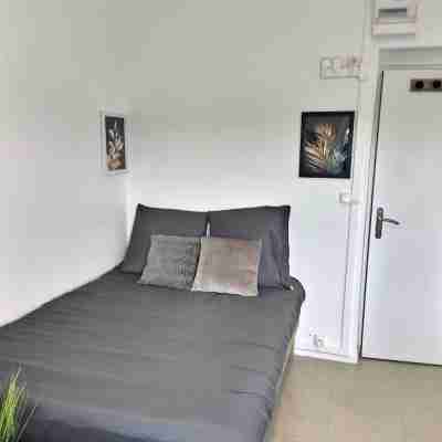 Superbe Studio 2 Face Gare, Wifi Gratuit, Belle Vue sur Ville, Proche Commodités Rooms