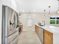 Charming Family Retreat in Miami: 10 Min from Miami International Airport Hotels in Westchester