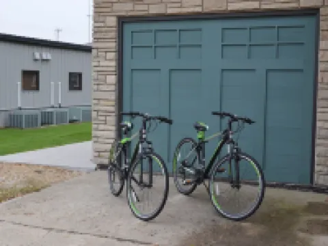 Prepared to be WOWEd by this 3 bedroom perfectly located house in Appleton. Hotels in Appleton