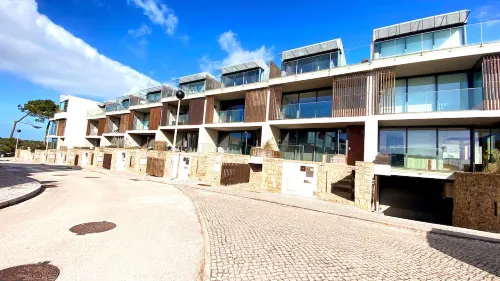 Quaint & Chic Seaside Villa | Luxury Complex Hôtels à : A dos Cunhados