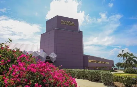 Welcome to Casa Blue!  Come enjoy Sarasota!