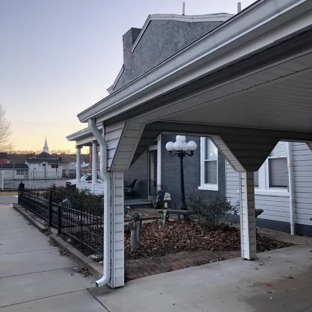 Charming 3-bedroom house in lovely downtown Madison.