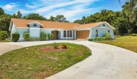 Cozy home with heated pool in Brooksville, FL