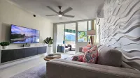 Newly Renovated Luxurious Beachfront Condo