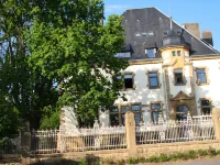 Spacious, luxurious loft in historic building