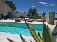 Country cottage in Quercy Hotels in Saint-Beauzeil