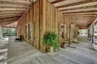 Church Farm cabin is a cozy cabin for an unforgettable stay in central Alabama