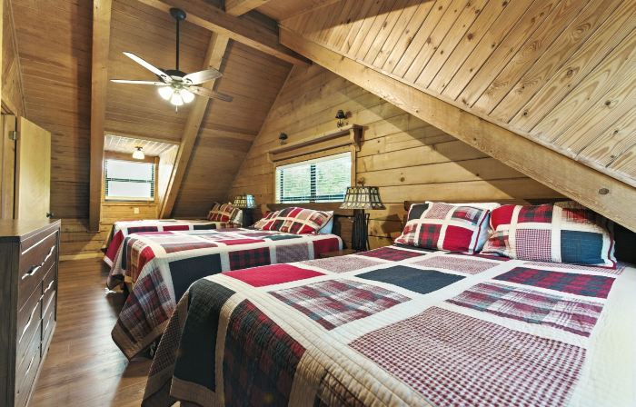 Frio Rivers Edge In The Heart Of Hill Country 3 Bedroom Cabin