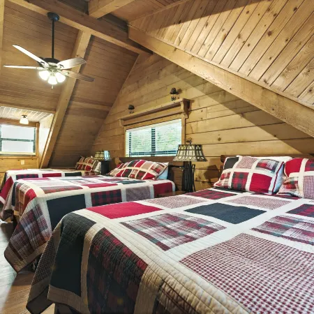 Frio Rivers Edge In The Heart Of Hill Country 3 Bedroom Cabin