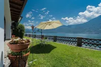 Villa Bianca - Front Lake Pool by Rent All Como